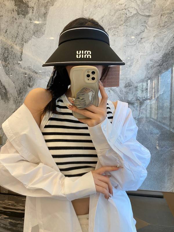 Miu Miu Hat MUH00205